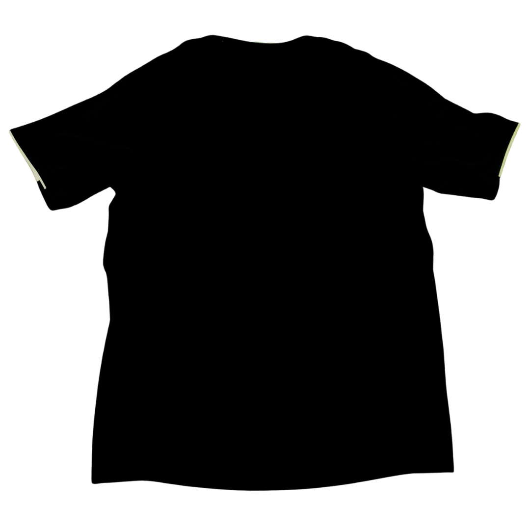 foto posteriore della maglia